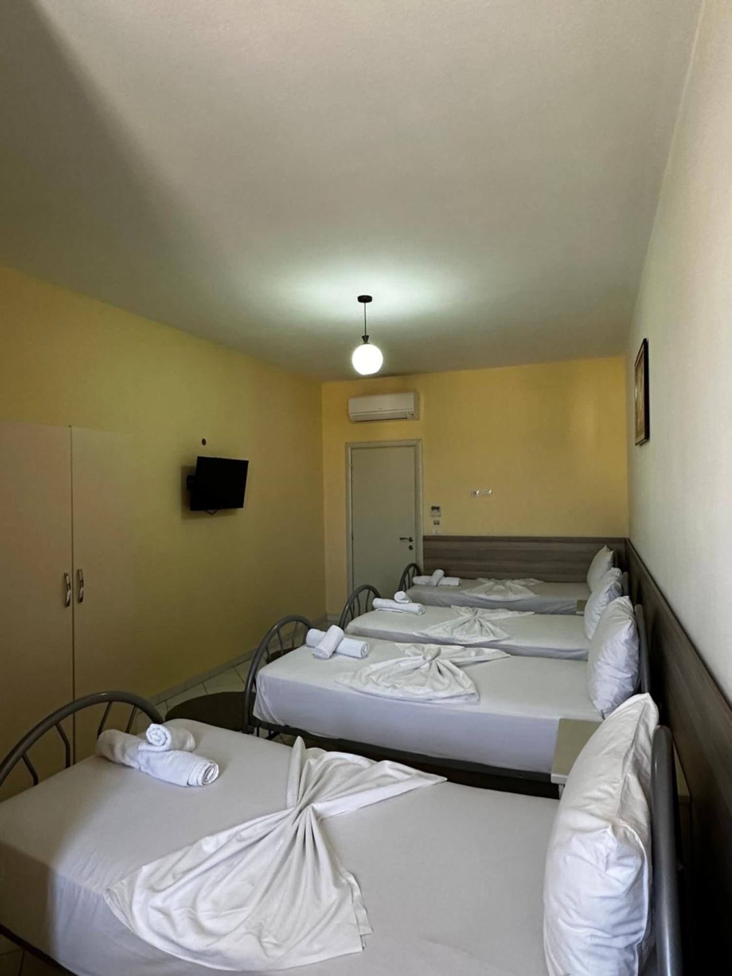 Hotel St.Pauli Shkoder Exterior photo